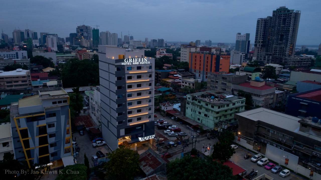Griffin Hotel And Suites Cebu Bagian luar foto