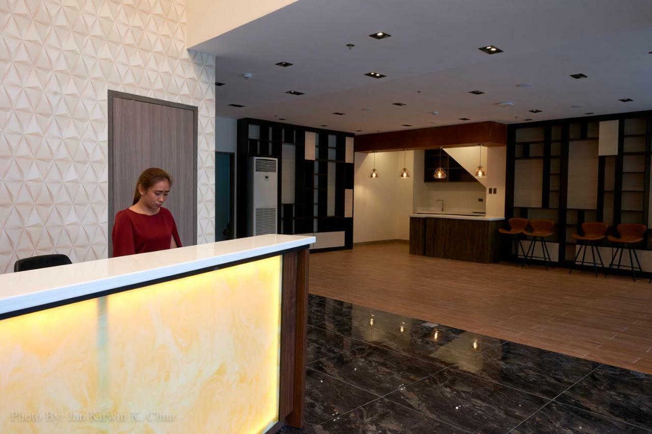 Griffin Hotel And Suites Cebu Bagian luar foto
