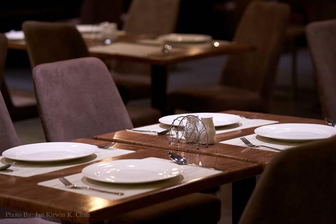 Griffin Hotel And Suites Cebu Bagian luar foto